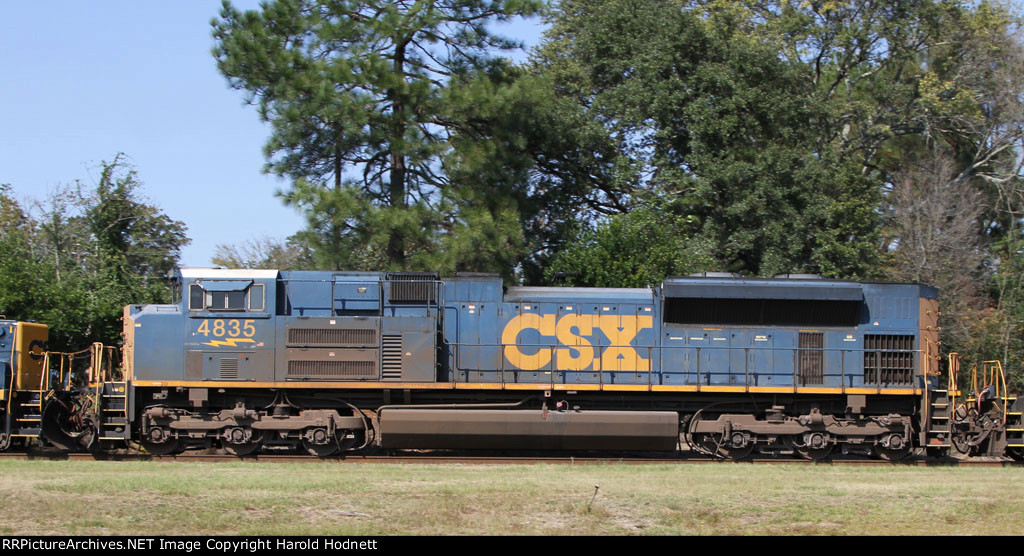 CSX 4835